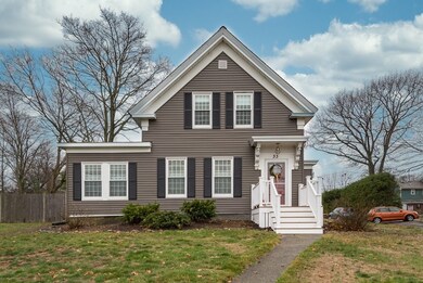 33 Middle St, East Weymouth, MA 02189 - photo 2