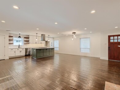 6908 Clemson Dr, Dallas, TX 75214 - photo 6