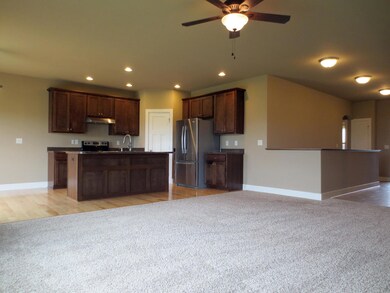 Living Room/Kitchen