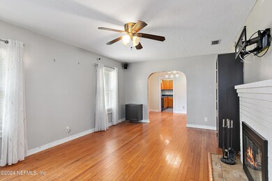 05-Living Room