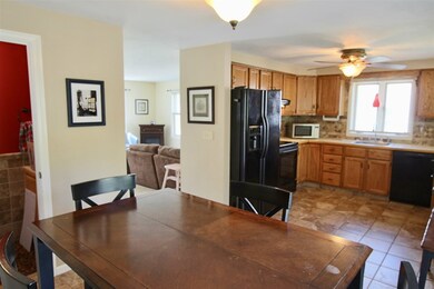 4 Edward Ln, MerriMacK, NH 03054 - photo 5