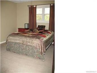 Huge Master suite with a bath and ample closet spa