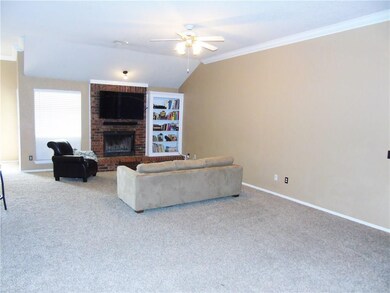 500 Verreaux Dr, Norman, OK 73072 - photo 3