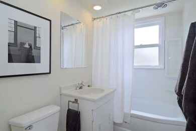 1406 Manchester Rd, Wheaton, IL 60187 - photo 4