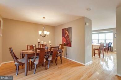 2553 James Madison Cir, Herndon, VA 20171 - photo 5