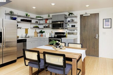 unlisted-address, Oakland, CA 94607 - photo 7