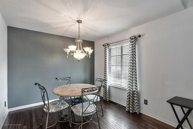 07-Dining Room