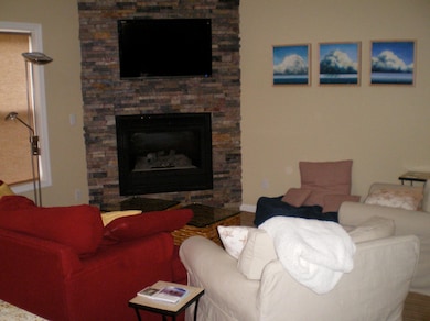 Burnham Cozy Living Room