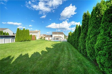 4577 Hoffman Dr, Whitehall, PA 18052 - photo 6