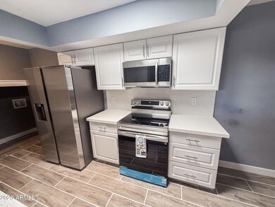 7903 N 61st Ave, Glendale, AZ 85301 - photo 5