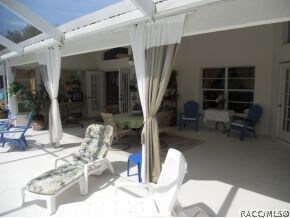 Large lanai