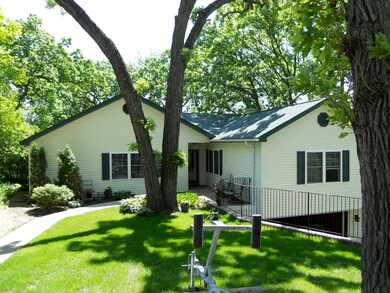 108 Hickory Rd, Lake In the Hills, IL 60156 - photo 4