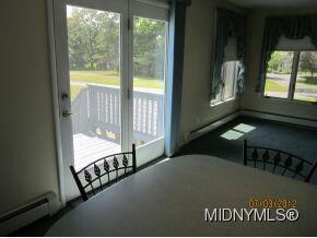 Accessible  to Deck