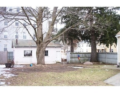 32 Forest Ave, Clinton, MA 01510 - photo 3