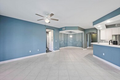 1282 Rialto Way #101, Naples, FL 34114 (
