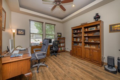 6 - Office