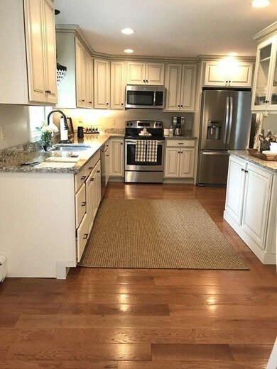 25 Everett St, North Attleboro, MA 02760 - photo 6