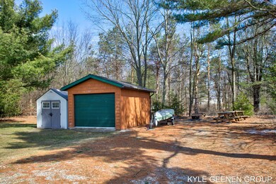 8-web-or-mls-3624 N 168th Ave, Holland-9