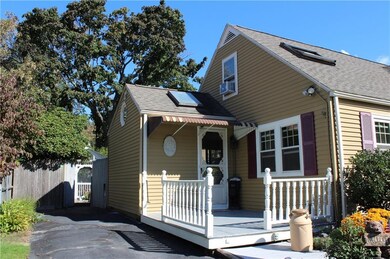 32 Reed St, Tiverton, RI 02878 - photo 2