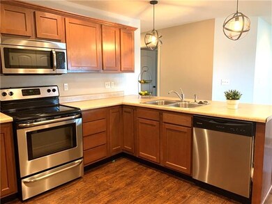 421 Kreisel Dr, Raymore, MO 64083 - photo 4