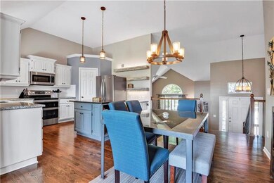 5050 Brownridge Dr, Shawnee, KS 66218 - photo 3