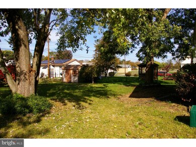 136 Bay St, Penns Grove, NJ 08069 - photo 3