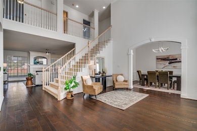Entry to home featuring a sitting area