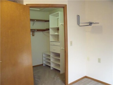 1419 Pegwood Dr unit 1419, Columbus, OH 43229 - photo 7