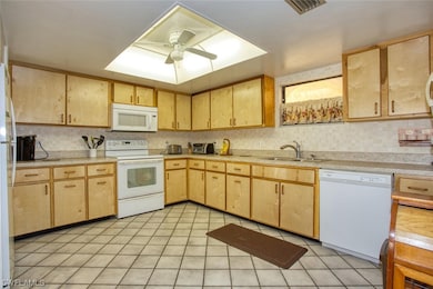 12491 Mcgregor Blvd unit 5A, Fort Myers, FL 33919 - photo 2