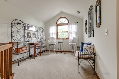 1290 Tennyson Ln unit 202, Naperville, IL 60540 - photo 4