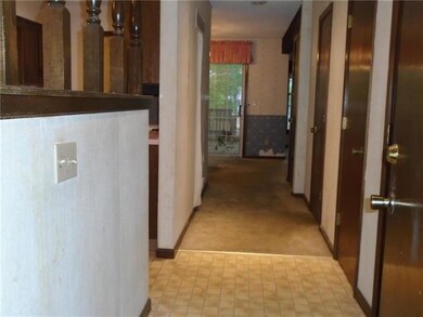 9983 Edelweiss Cir, Shawnee, KS 66203 - photo 7