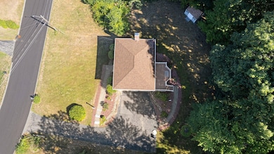 10 Elizabeth Ln, Salem, NH 03079 - photo 5