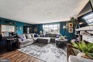 551 Glenwyn Dr, Littlestown, PA 17340 - photo 5