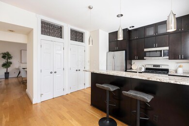 318 Berger Aly, Columbus, OH 43206 - photo 3