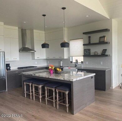 208 E Rockwell Way, Midway, UT 84049 - photo 2