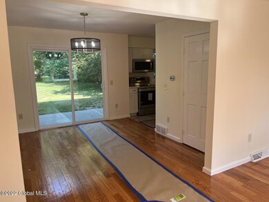 29 Oakwood Rd unit 31, Glenmont, NY 12077 - photo 7