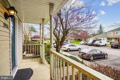 19906 Stoney Point Way, Germantown, MD 20876 - photo 2