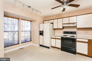 19 Squire Ct, Reisterstown, MD 21136 - photo 3