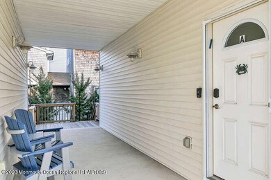 1700A Washington Ave Seaside-small-002-0