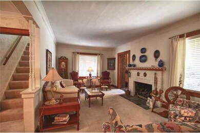 2819 44th St, Des Moines, IA 50310 - photo 7