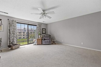 130 Thompson Dr SE unit 320, Cedar Rapids, IA 52403 - photo 3