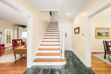 2409 Sherwood Rd, Columbus, OH 43209 - photo 4