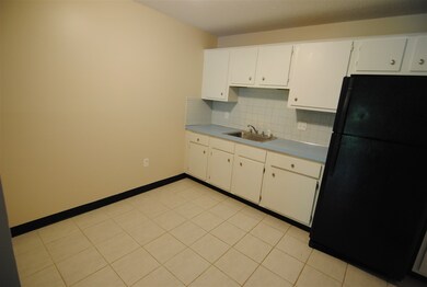 4 Strawberry Bank Rd, Nashua, NH 03062 - photo 4