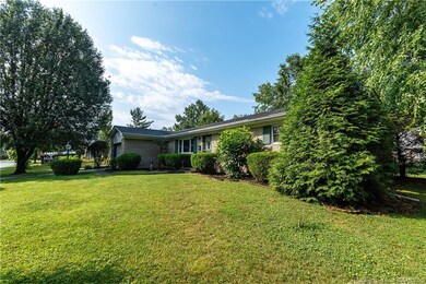 3307 Hazelwood Dr, New Albany, IN 47150 - photo 3