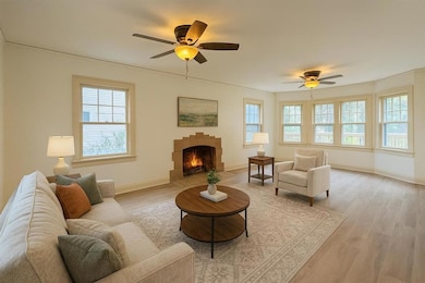 1525 1st St N, Newton, IA 50208 - photo 4