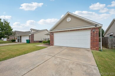 10 W Fairlane Place, Sapulpa, OK 74066 - photo 3