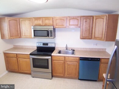 1316 Harford Square Dr, Edgewood, MD 21040 - photo 4