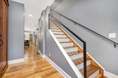 216 W 3rd Avenue