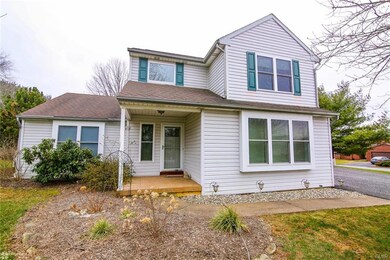 5372 Townsquare Dr, Macungie, PA 18062 - photo 2