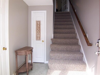 15 Blossom Ln unit Q-15, Merrimack, NH 03054 - photo 5